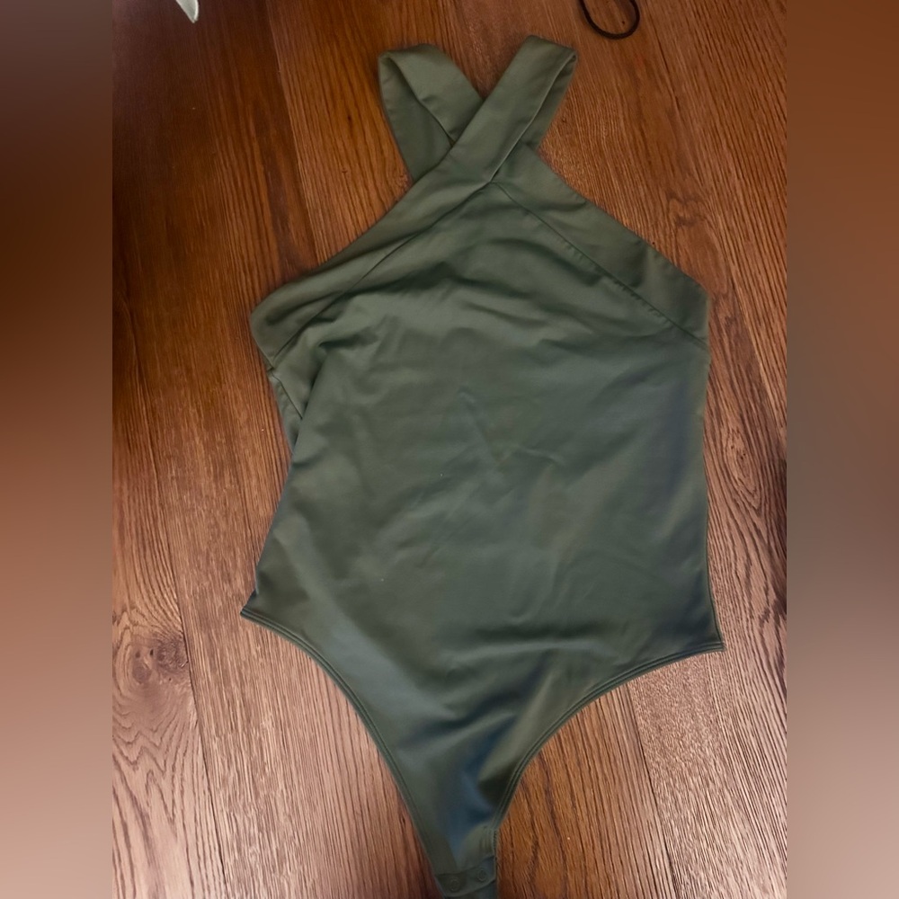 Babaton Contour Dark Green Bodysuit (L) - New